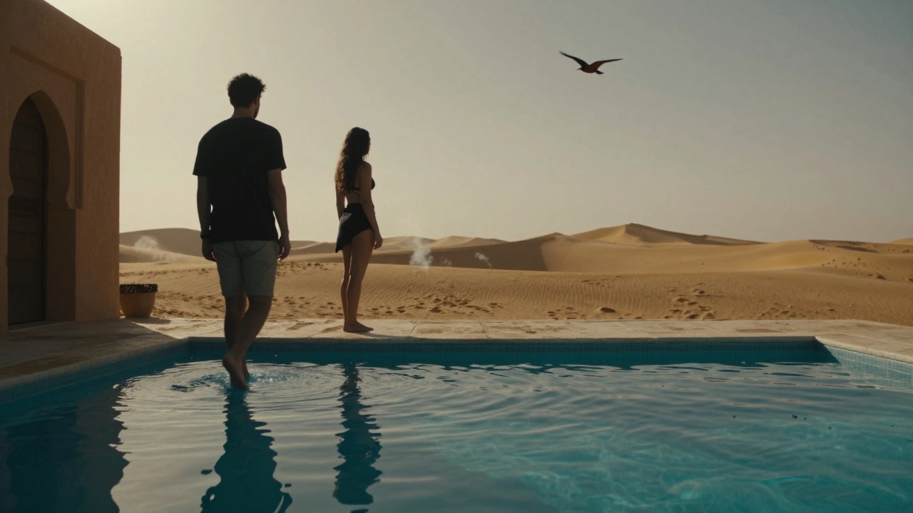 Un homme qui s'éloigne d'une villa marocaine au lever du jour, une femme dans une piscine, oiseau dans le ciel.