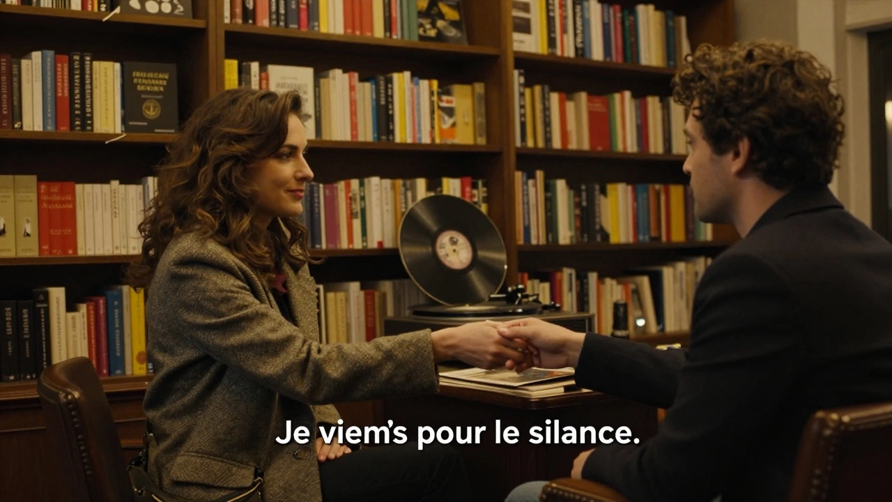 Une femme tend la main à un homme dans une librairie secrète à Paris, des livres et une musique de jazz en fond sonore.
